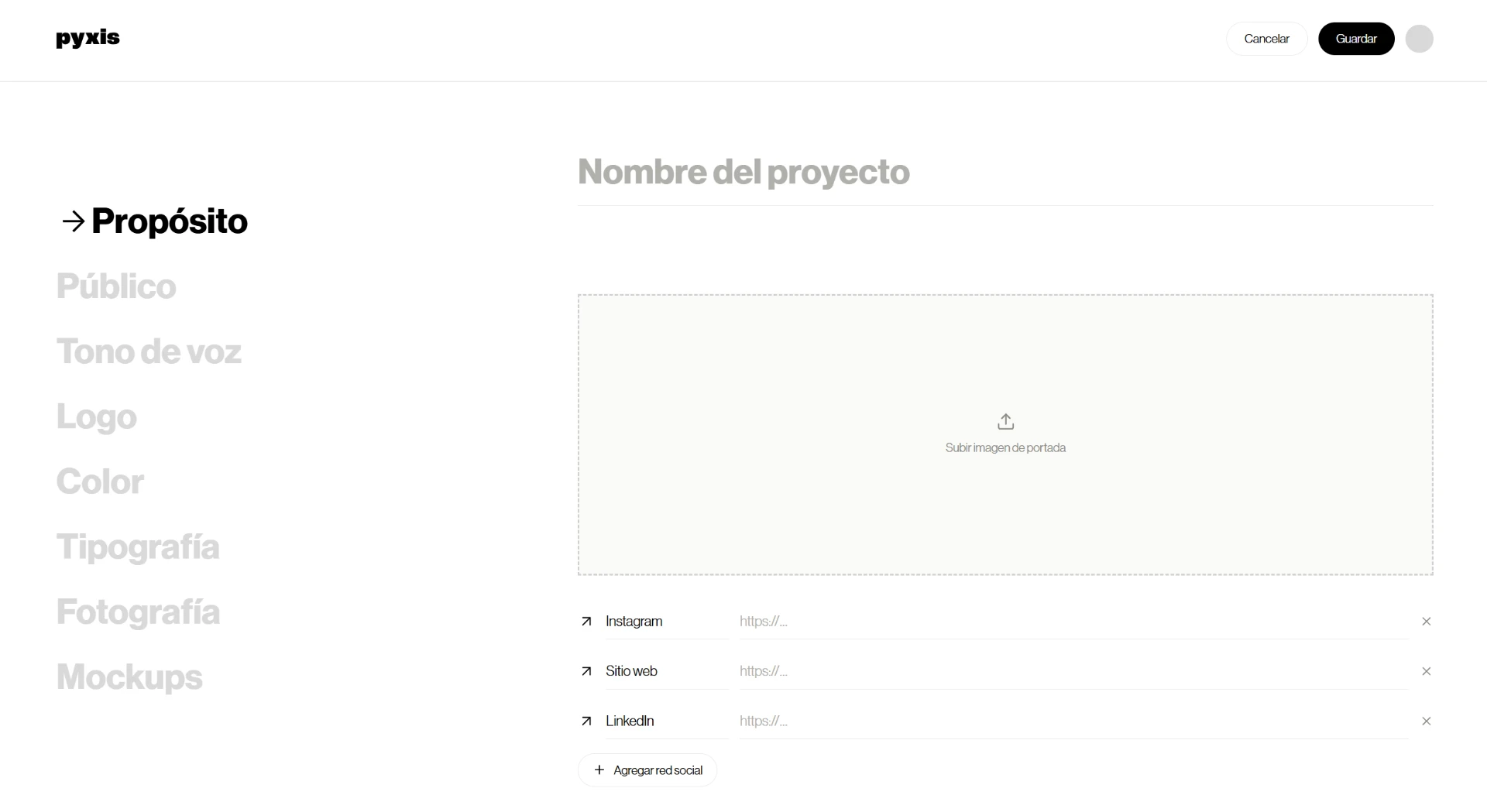 Editor de manual de Pyxis con campos de proyecto y redes sociales